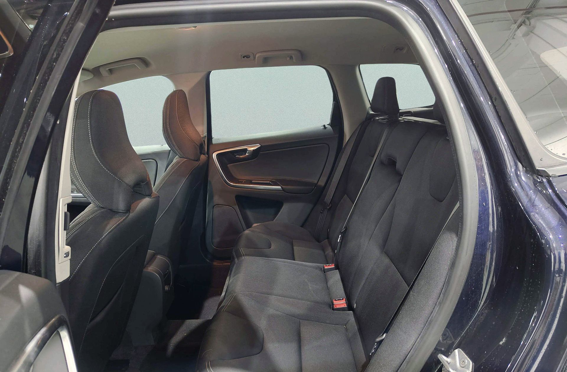 Volvo XC60 D3 Kinetic - foto 10