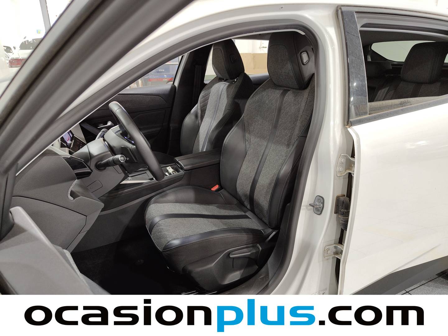 Foto Peugeot 408 Peugeot 408 Puretech 130 Allure Pack EAT8  (130 CV)