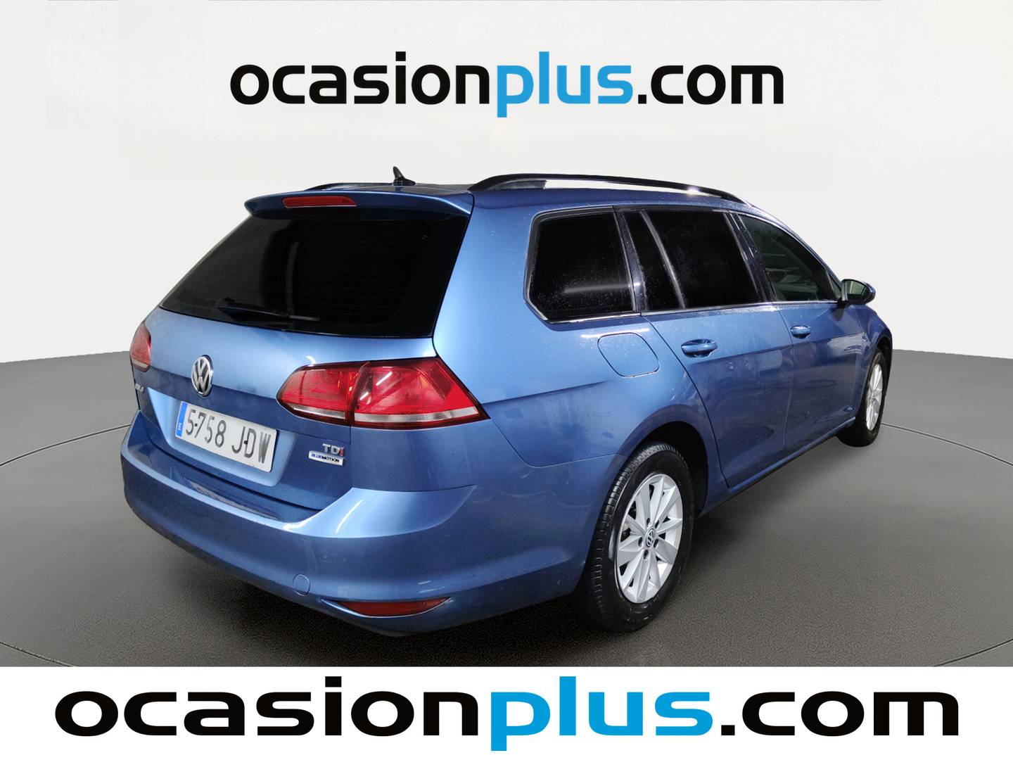 Foto trasera Volkswagen Golf Volkswagen Golf Variant Business & Navi 1.6 TDI BMT (105 CV) derecha