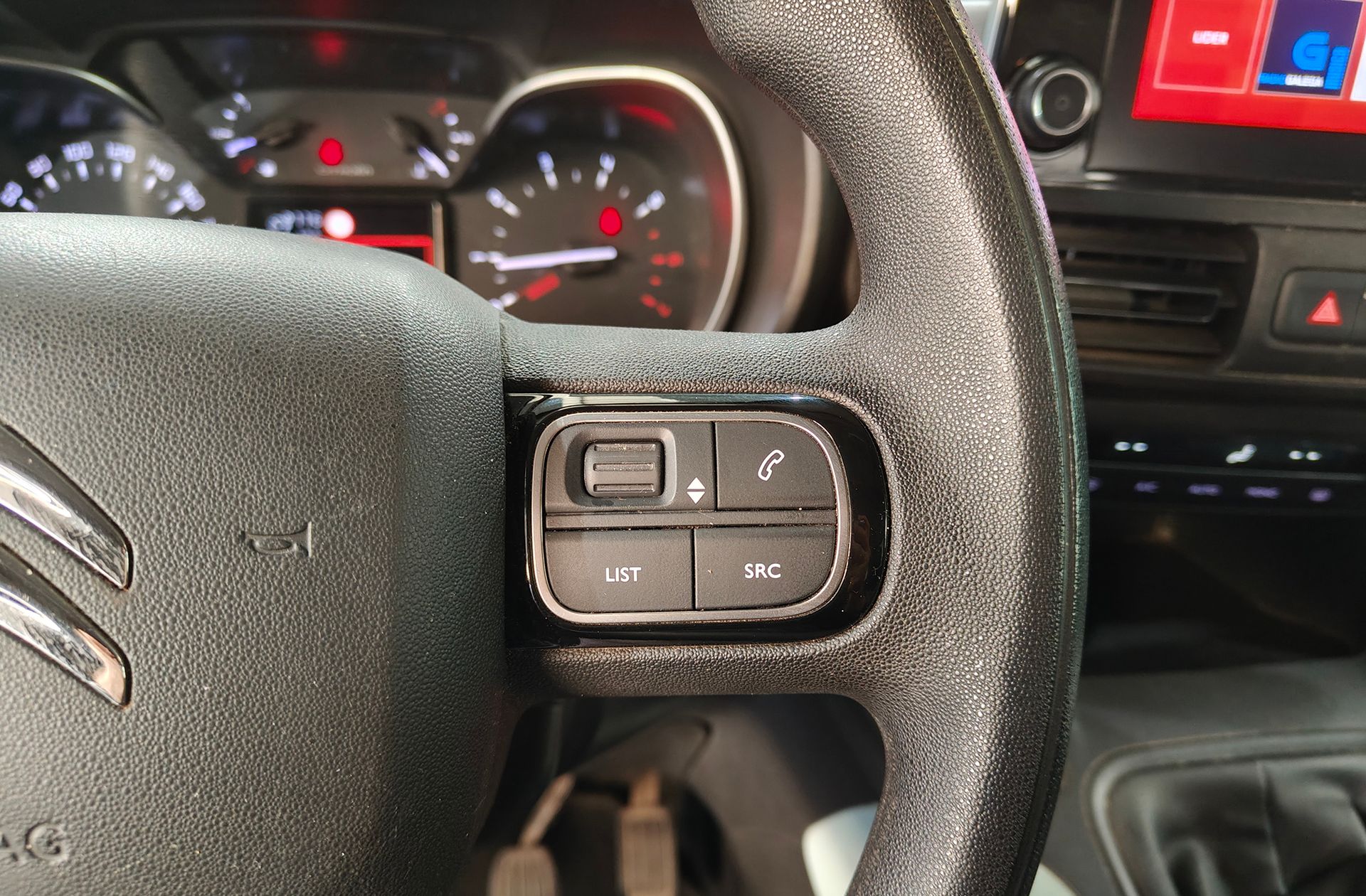 Citroën Berlingo BlueHDi 130 Talla M Shine - foto 27