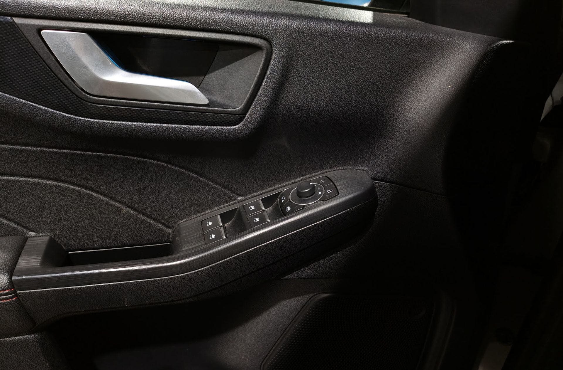 Ford Kuga 2.5 Duratec PHEV ST-Line - foto 35