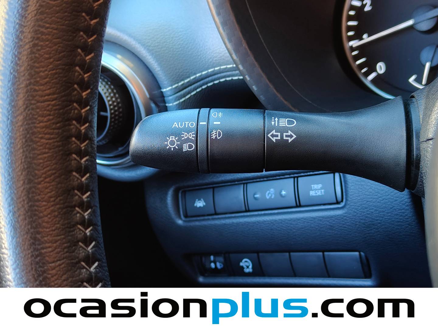 Nissan JUKE Nissan Juke DIG-T N-Connecta 4x2 (117 CV) seminuevo