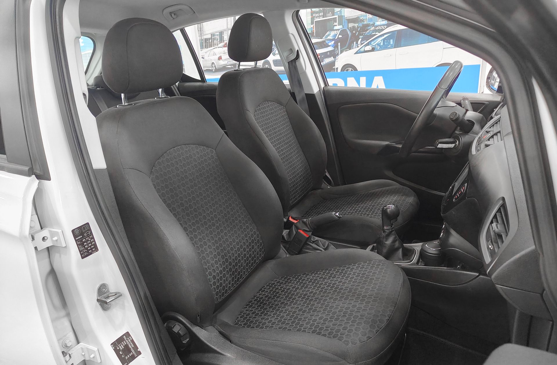 Opel Corsa 1.4 Selective - foto 17