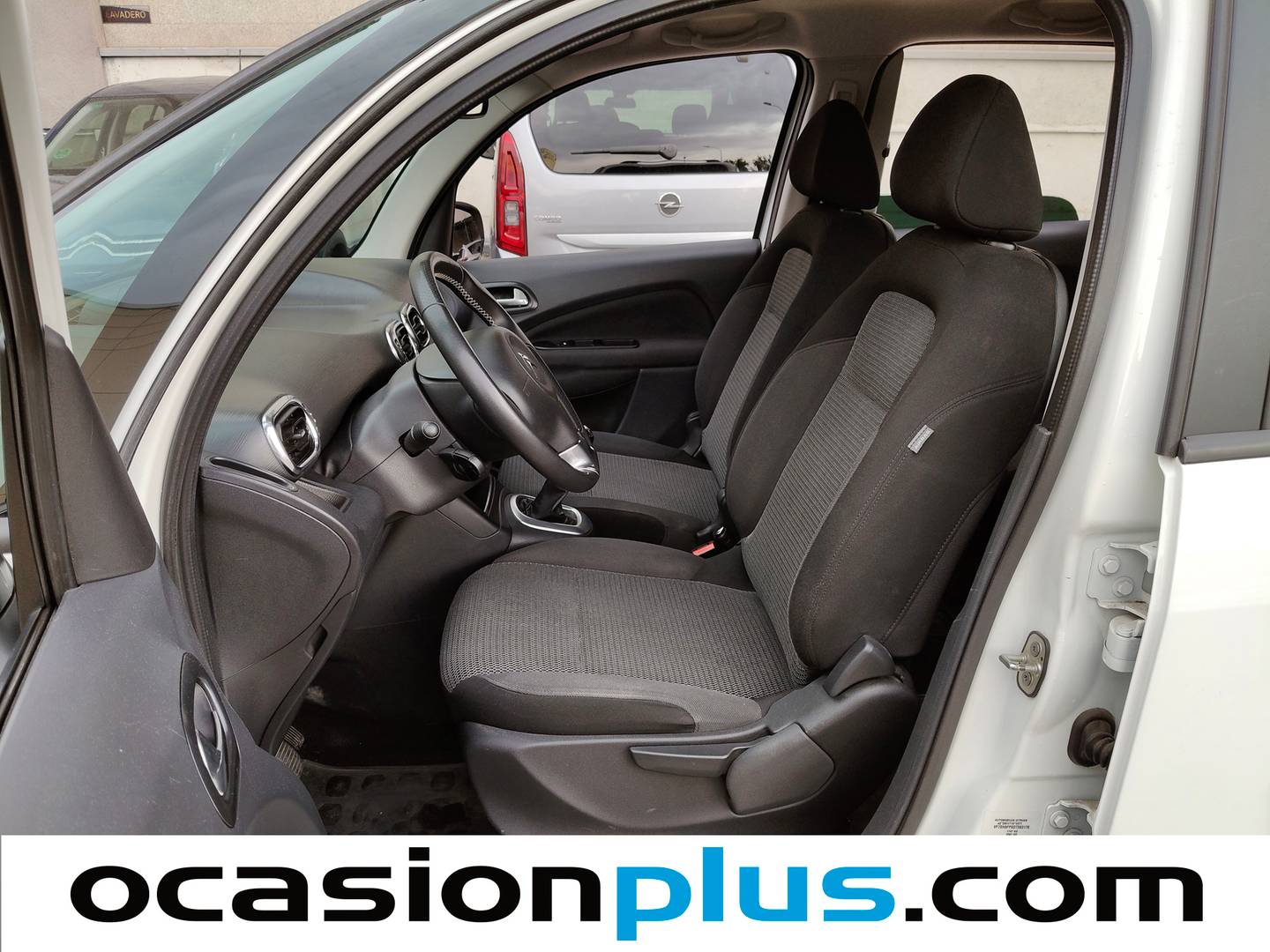 Foto asientos delanteros Citroën C3 Picasso Citroën C3 Picasso 1.4 VTi Collection (95 CV)
