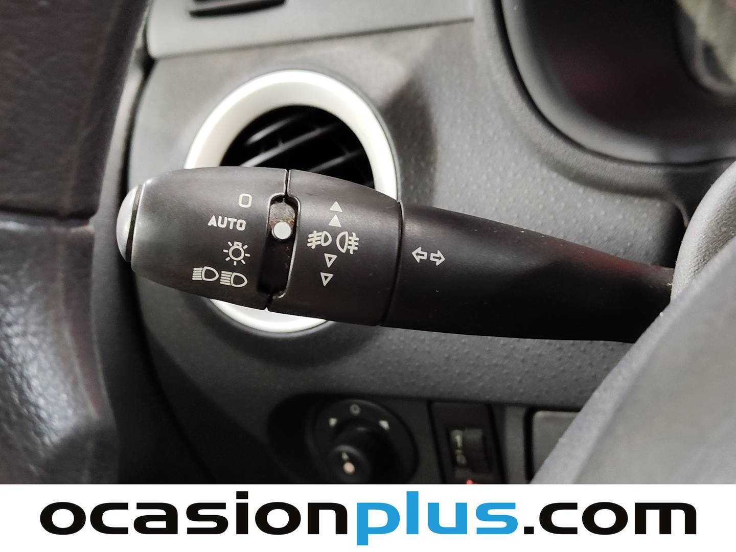 Extras y acabados del Citroën C2 Citroën C2 1.4i Collection (75 CV)