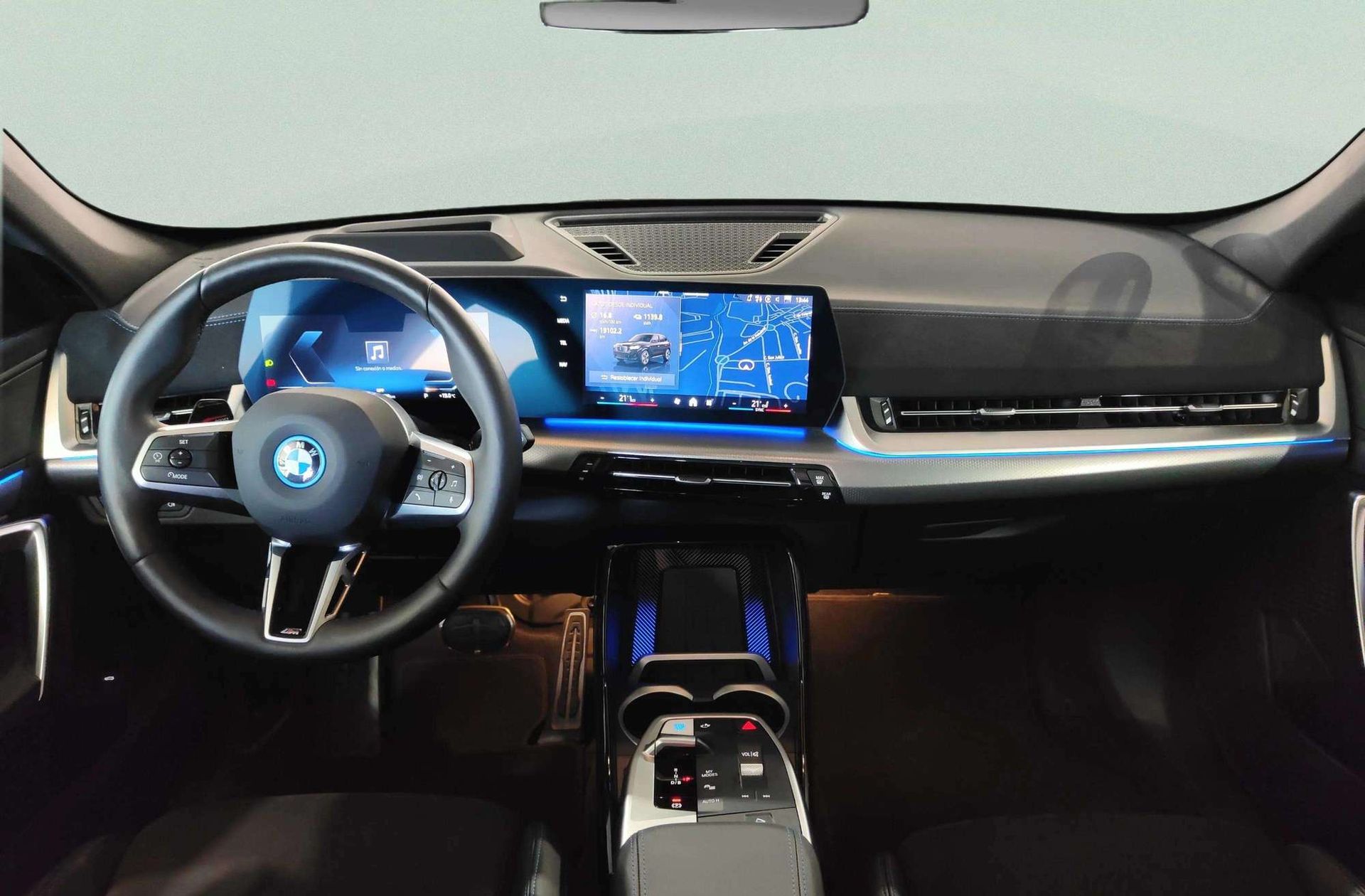 BMW iX1 eDrive20 - foto 7