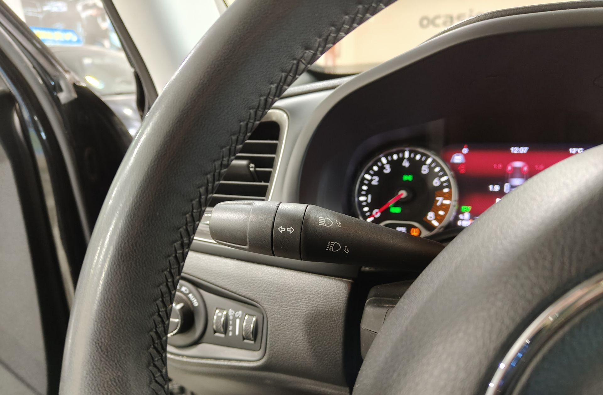 Jeep Renegade eHybrid 1.5 Limited ATX - foto 21