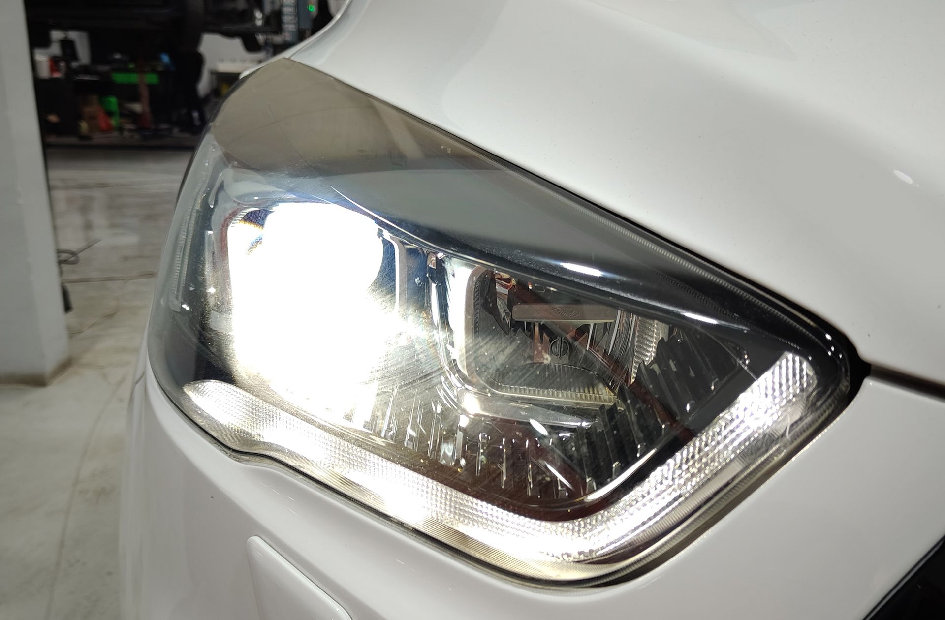 Ford Kuga 1.5 EcoBoost ST-Line 4x2 - foto 16