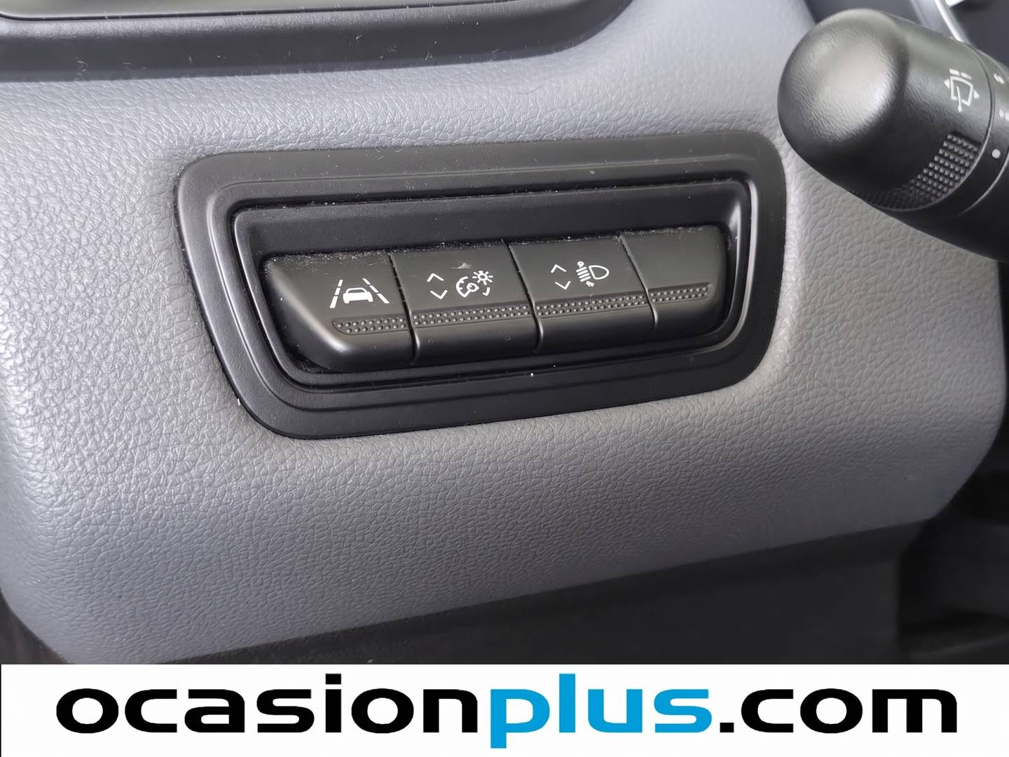 Extras y acabados del Renault Clio Renault Clio Authentique SCe (65 CV)