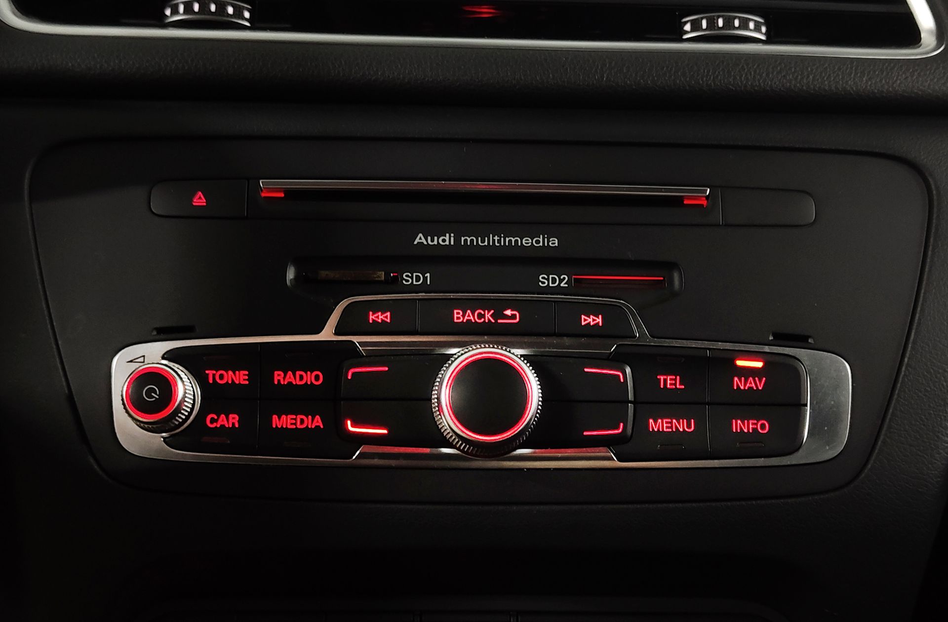 Audi Q3 design edition 2.0 TDI S tronic - foto 38