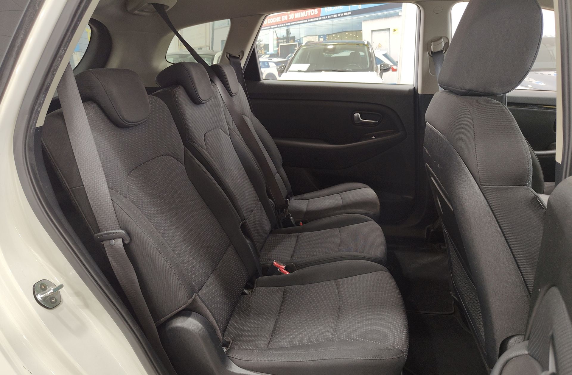 Kia Carens 1.7 CRDi VGT Uefa Euro2016 Eco-Dynamics - foto 14