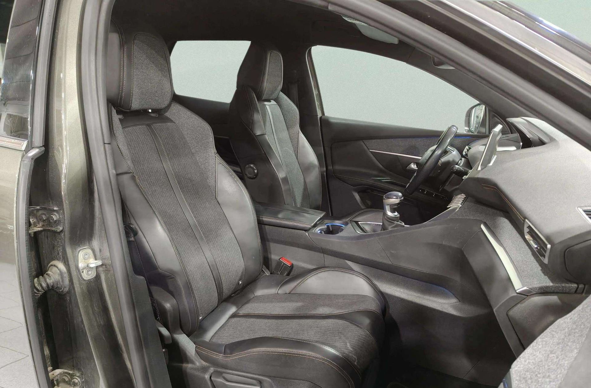 Peugeot 3008 BlueHDi 130 GT Line - foto 21