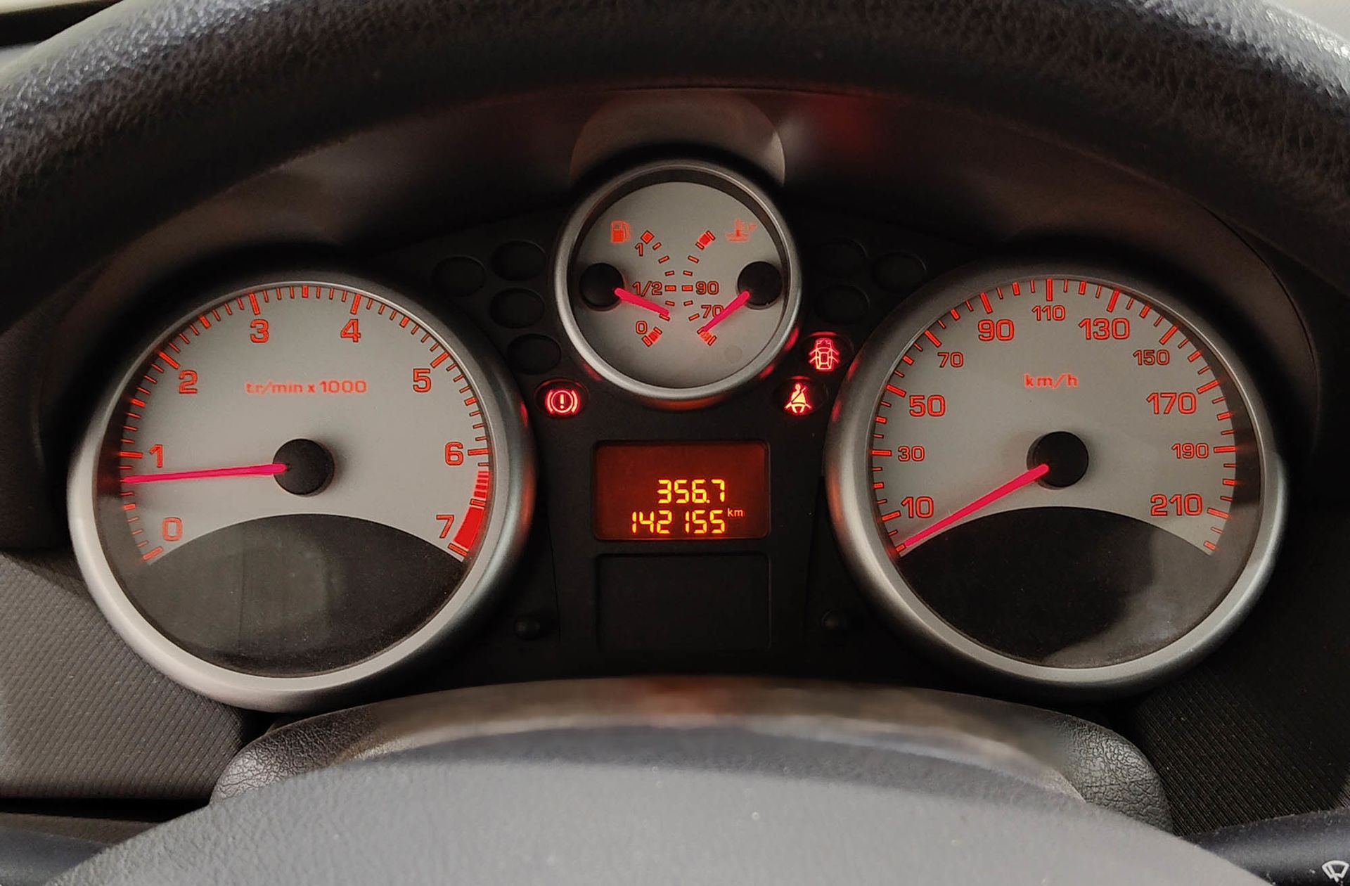 Peugeot 207 1.4 16v X-Line - foto 18