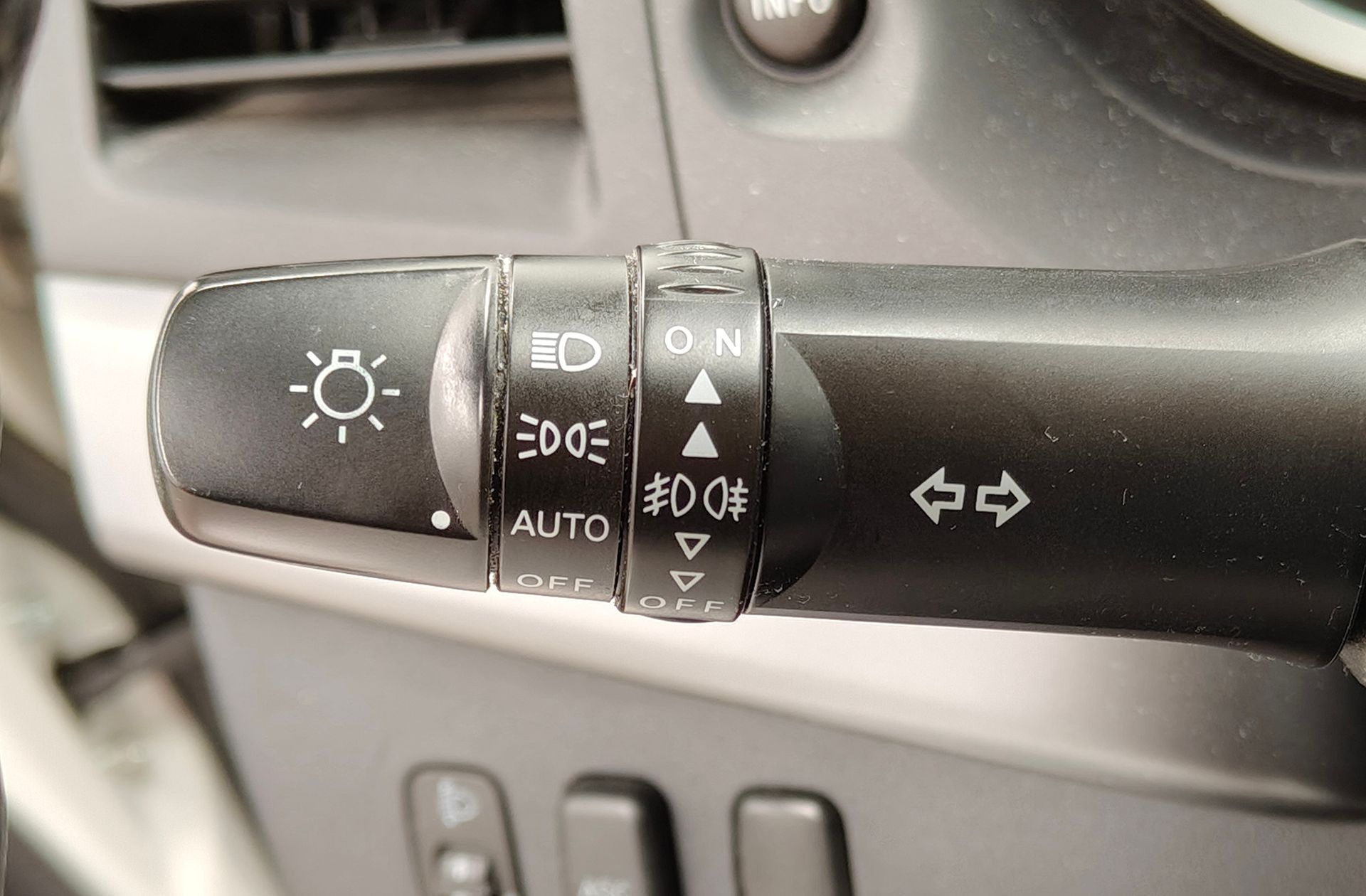 Mitsubishi Lancer Sportback 1.5 Mivec Invite - foto 20