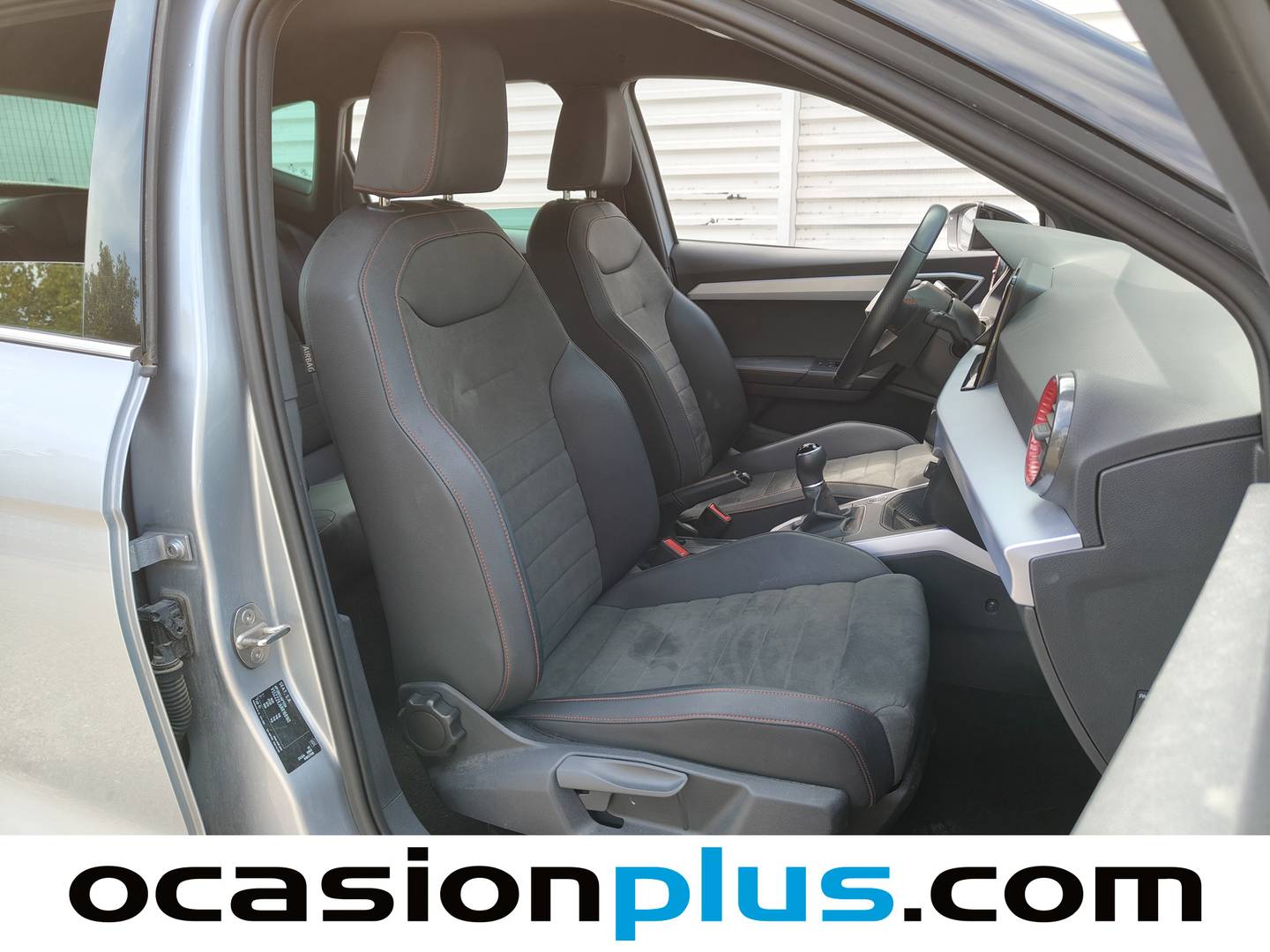 Foto Seat Arona SEAT Arona 1.0 TSI S&S FR XL  (115 CV)