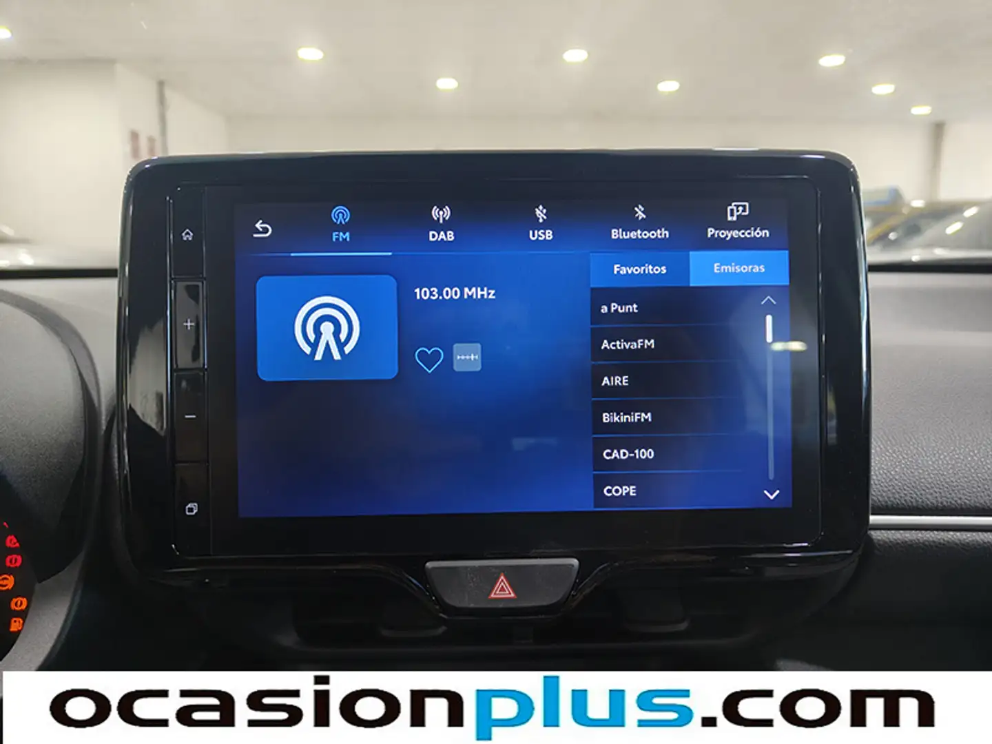 Foto Toyota Yaris Cross Toyota Yaris Cross 120H Business Plus (116 CV)