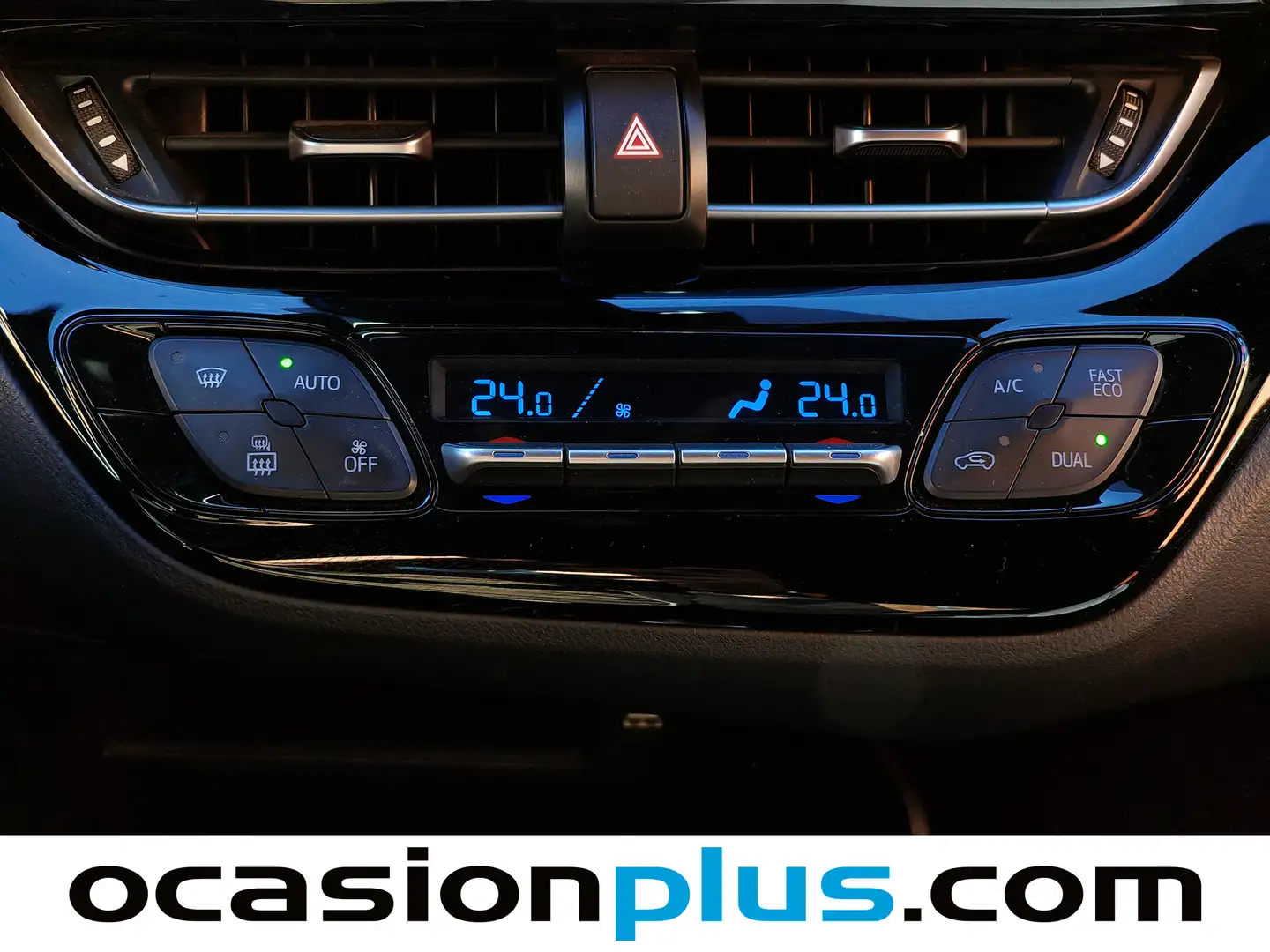 Foto Toyota C-HR Toyota C-HR 1.8 125H Advance (122 CV)