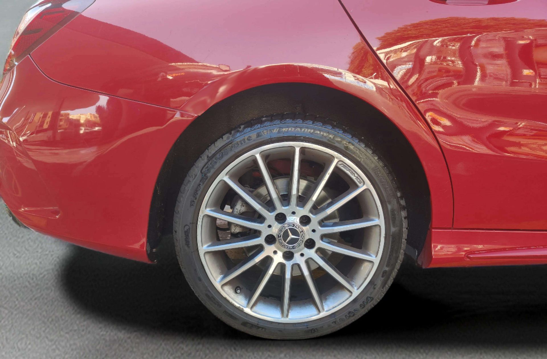 Mercedes-Benz CLA Shooting Brake 200 d Pack AMG - foto 31