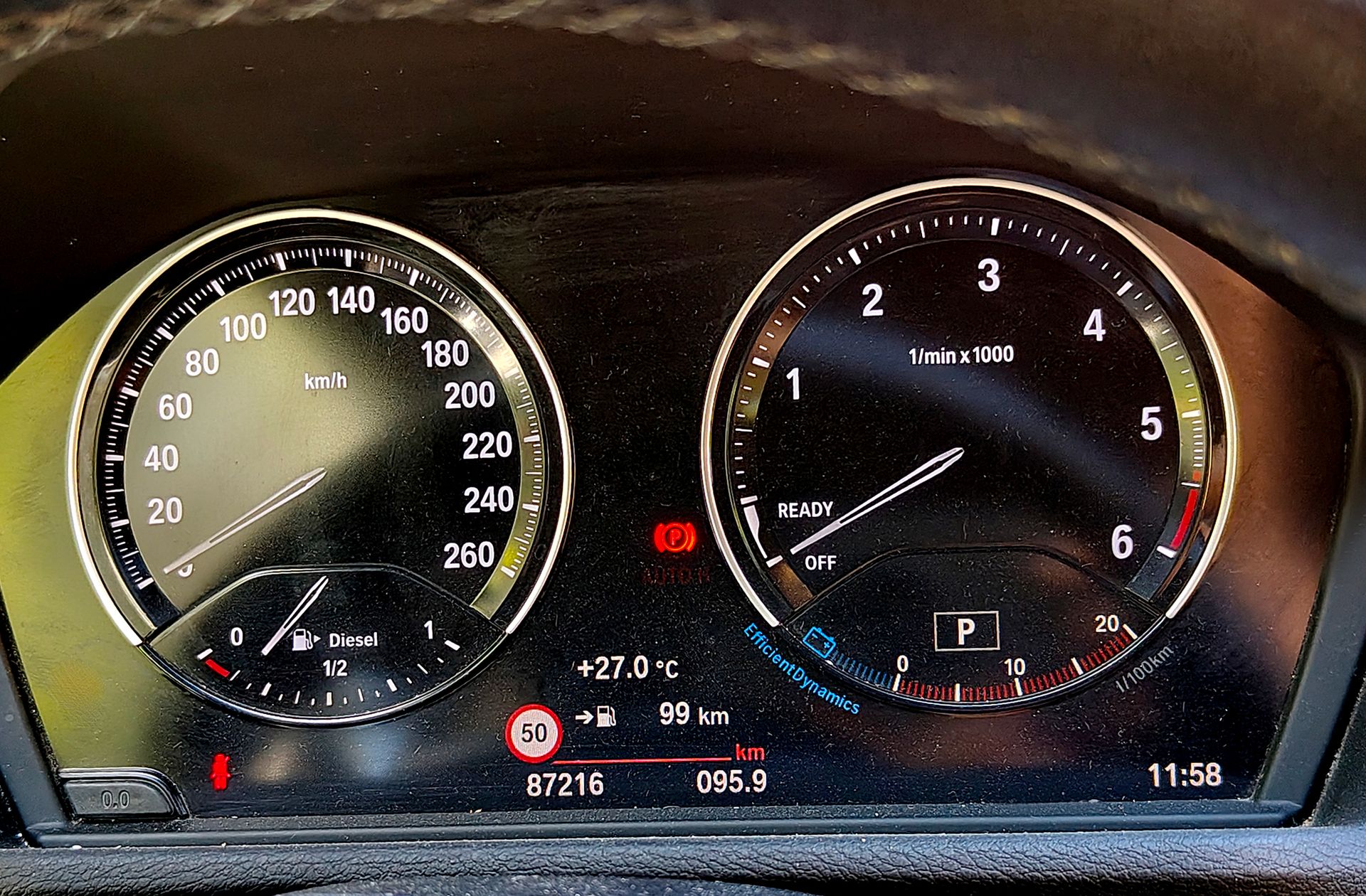 BMW X1 sDrive18d - foto 29