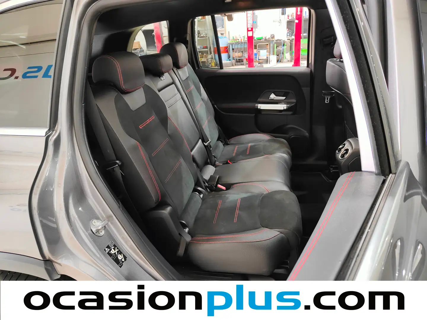 Foto Mercedes GLB Mercedes-Benz GLB 200 (163 CV) AMG Pack