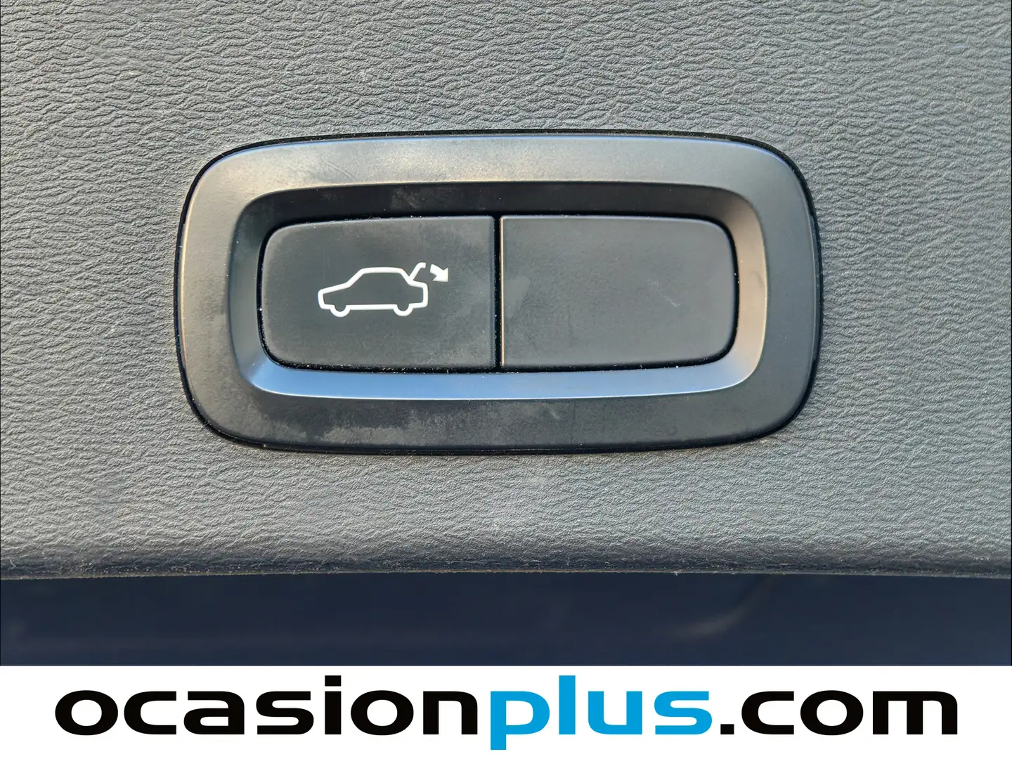 Foto Volvo XC40 Volvo XC40 D3 Momentum Auto  (150 CV)