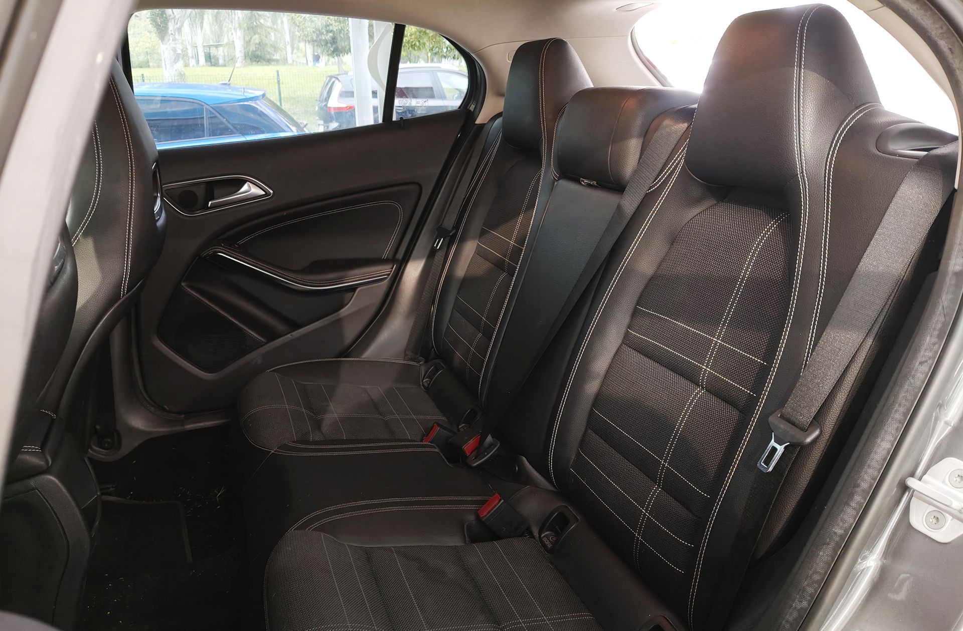 Mercedes-Benz GLA 220 CDI Urban 4Matic - foto 13