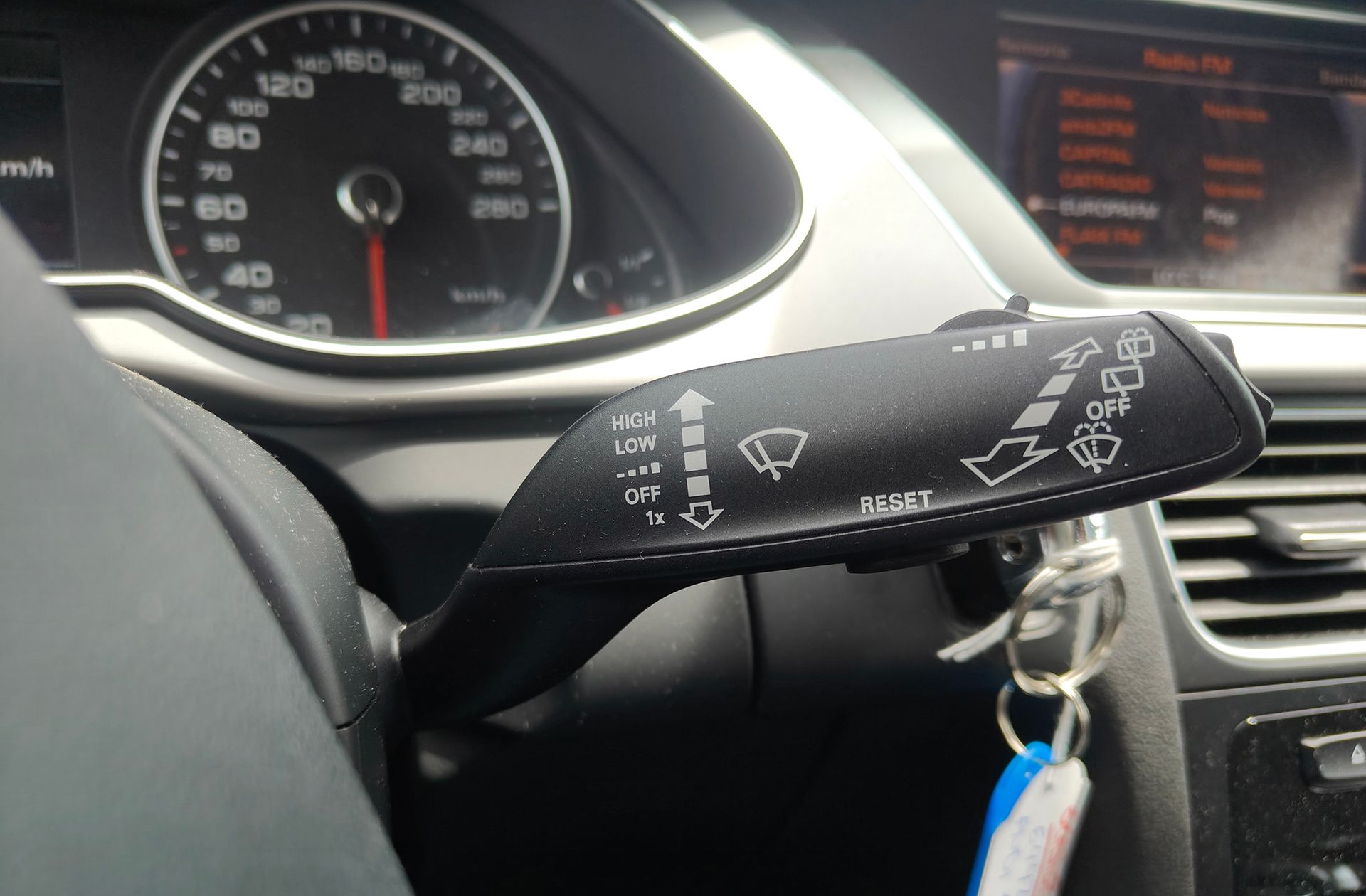 Audi A4 Avant S line edition 2.0 TDI multitronic - foto 27