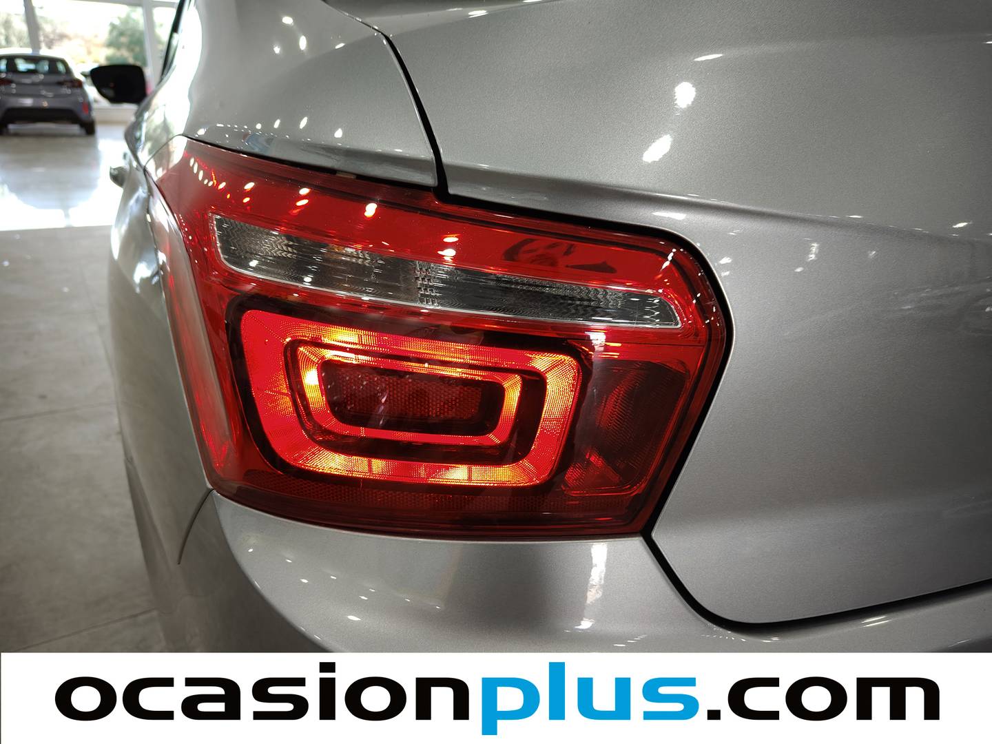 Foto Citroën C-Elysée Citroen C-Elysee PureTech 82 Shine (82 CV)