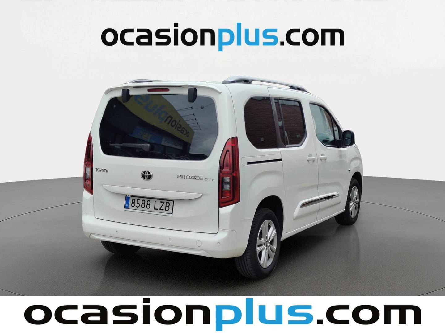Foto trasera Toyota Proace City Verso Toyota Proace City Verso Verso 1.2 Family Active L1 (110 CV) derecha