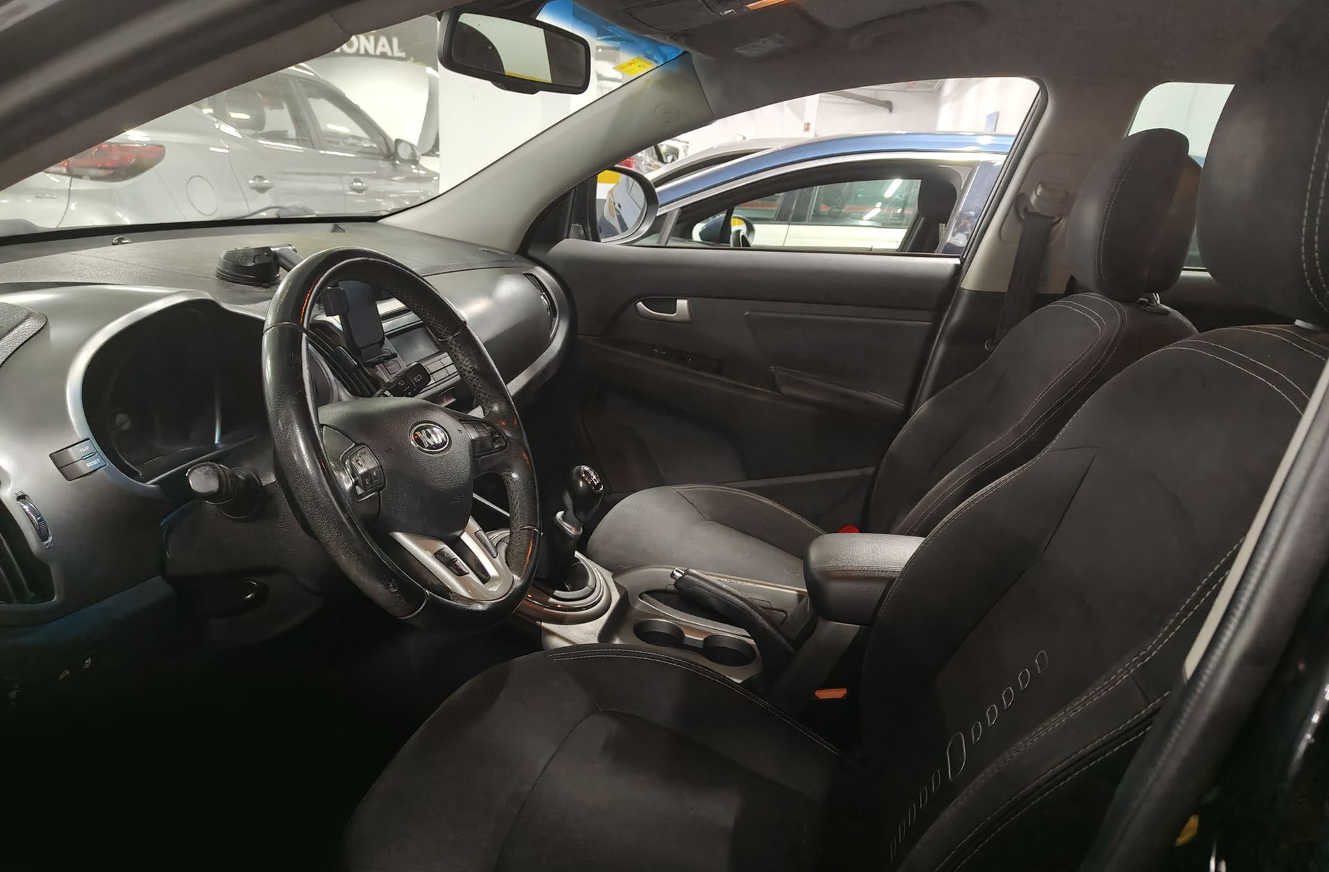 Kia Sportage 1.7 CRDi VGT Drive 4x2 - foto 9