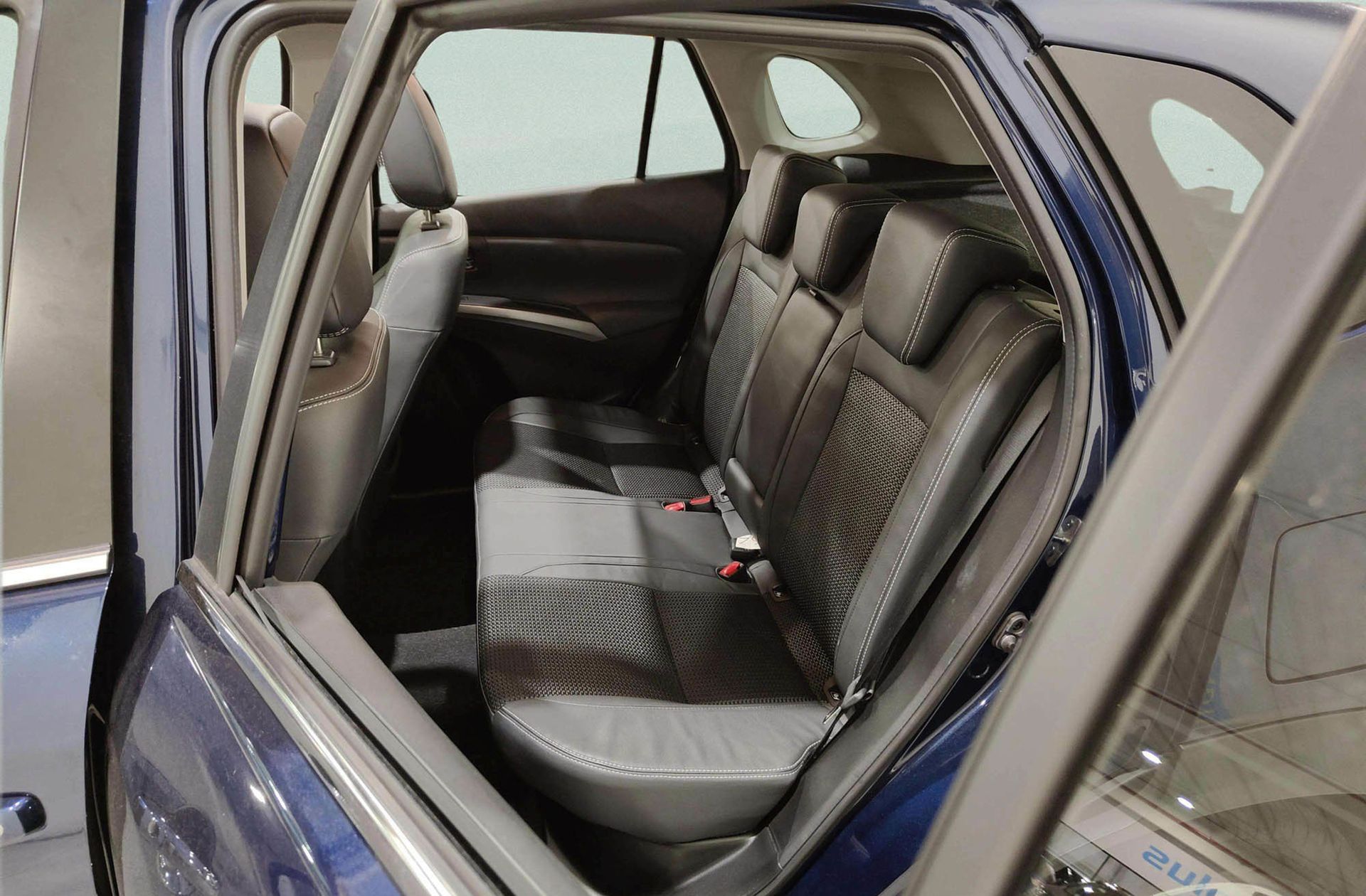 Suzuki S-Cross 1.4T Mild Hybrid S3 4WD 4x4 - foto 14
