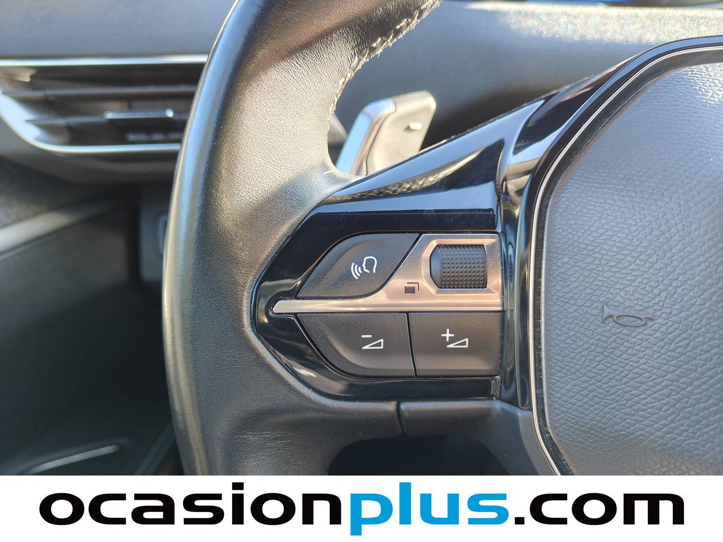 Peugeot 5008 Peugeot 5008 Hybrid 1.2 Allure Pack eDCS6 (136 CV) de ocasión
