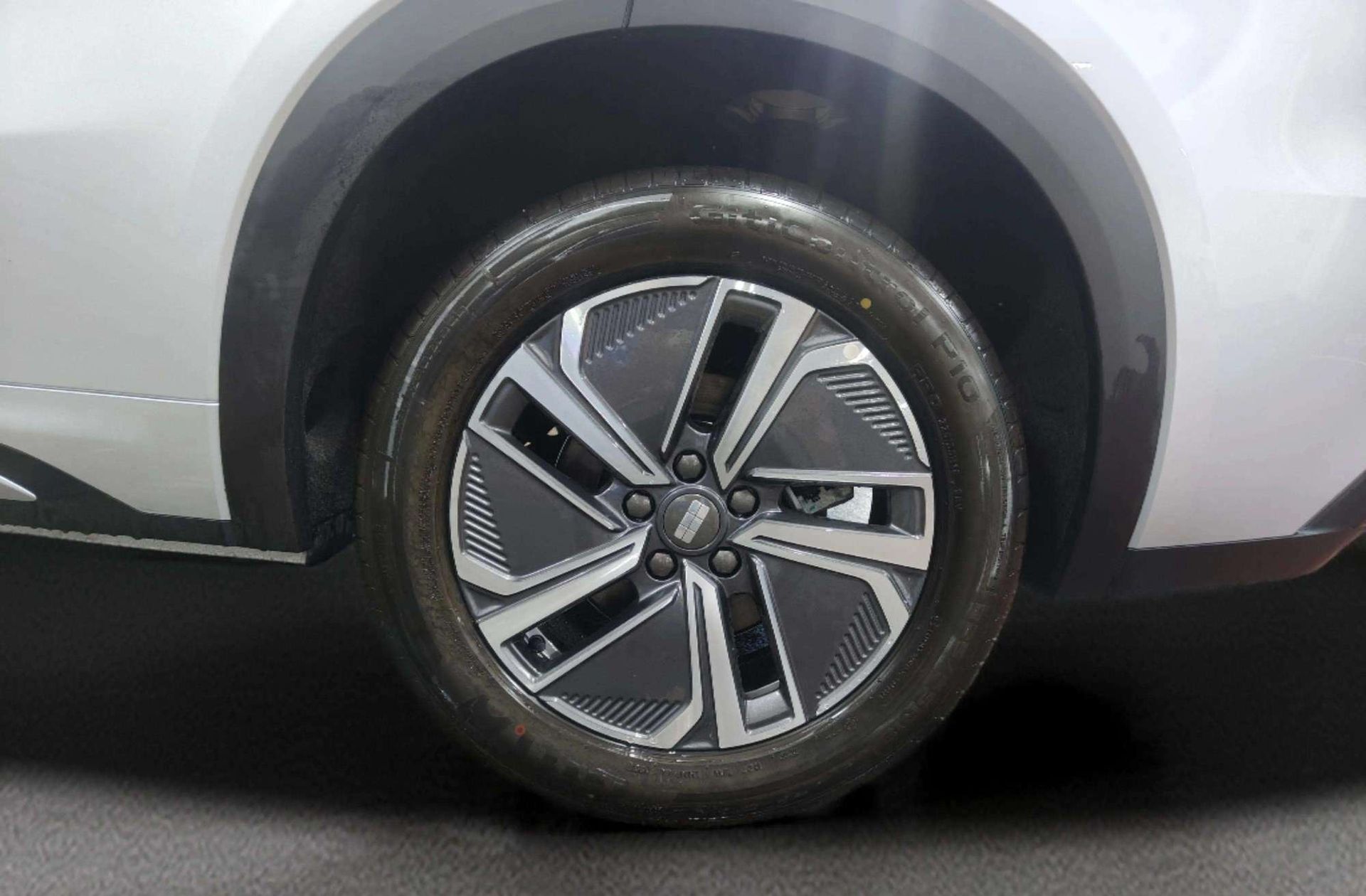 Geely Starray EM-i 1.5 PHEV Pro - foto 33