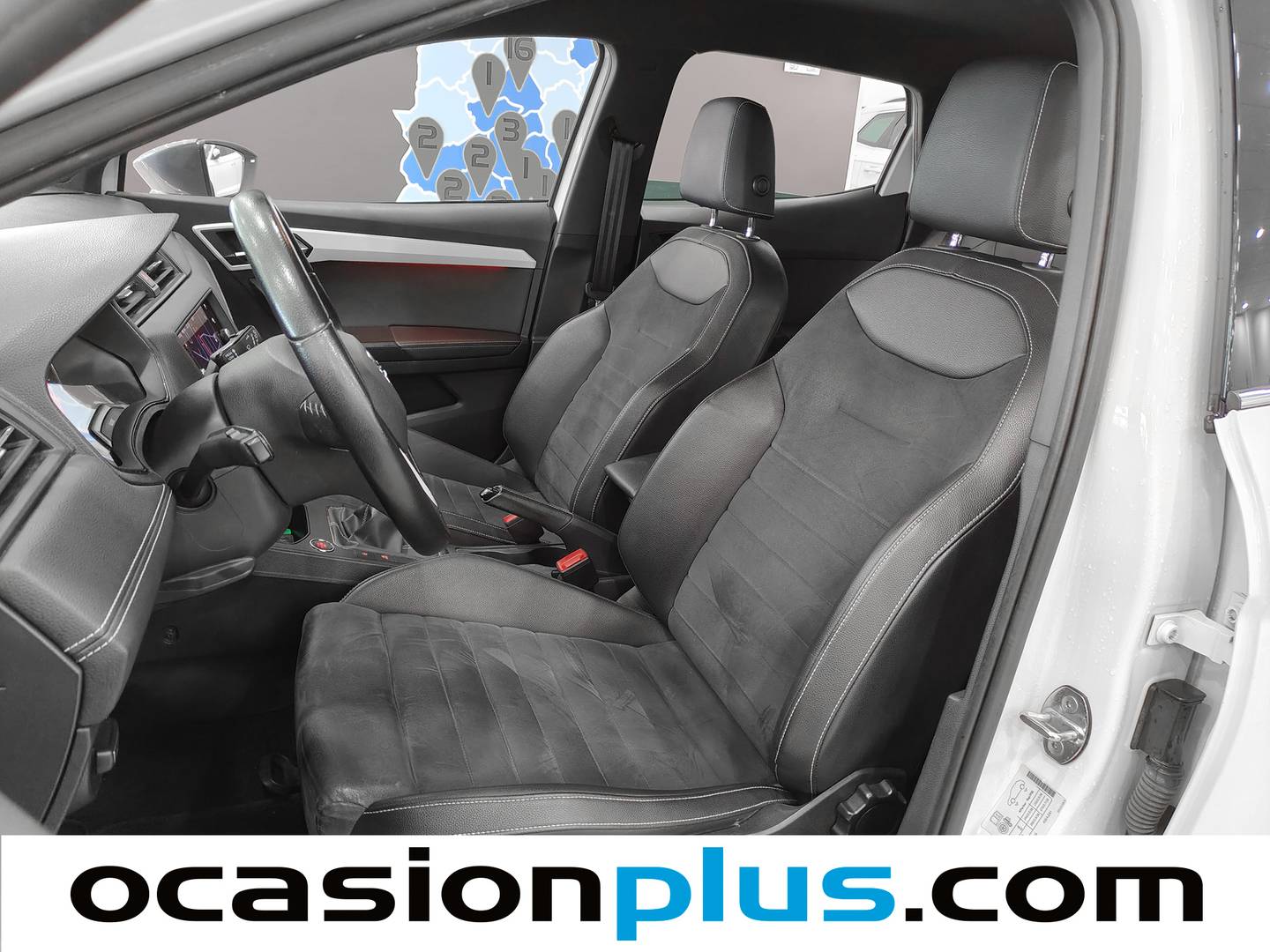 Foto asientos delanteros Seat Ibiza Seat Ibiza 1.0 TSI Xcellence Go2 (110 CV)