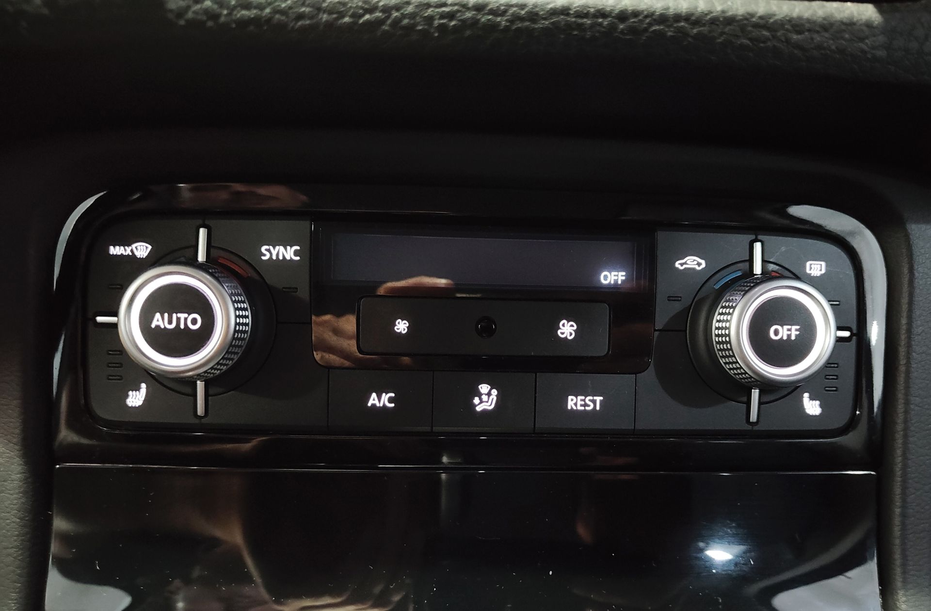 Volkswagen Touareg 3.0 TDI V6 BMT Tiptronic - foto 30