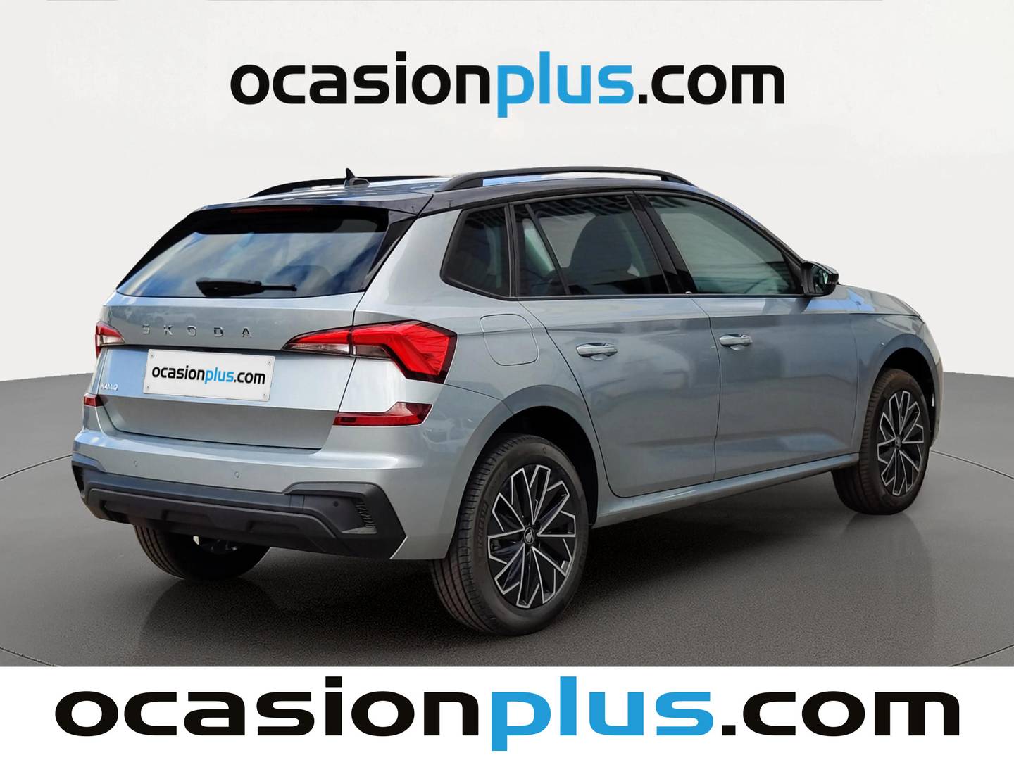 Foto trasera Skoda Kamiq Skoda Kamiq 1.0 TSI Selection DSG (115 CV) derecha