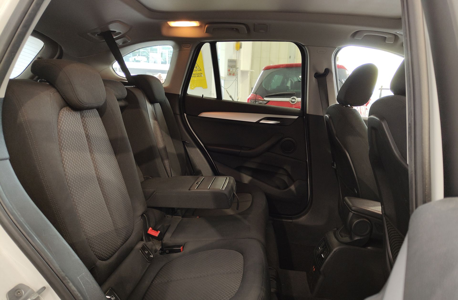 BMW X1 sDrive18i - foto 18