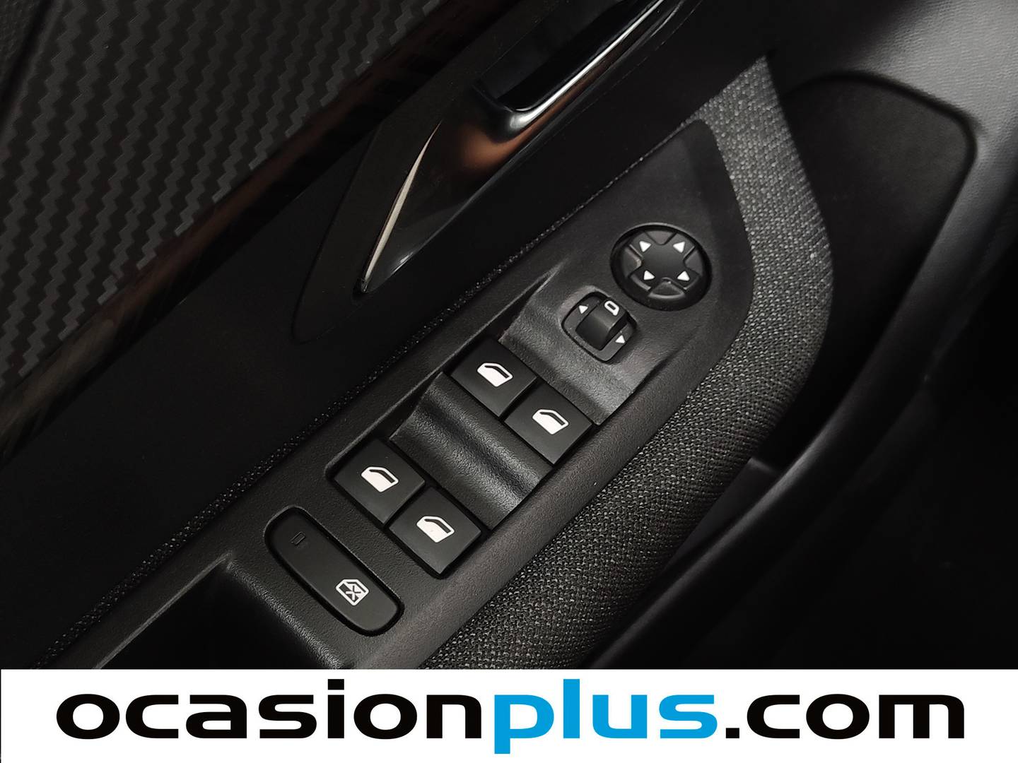 Peugeot 208 Peugeot 208 Style Hybrid 110 eDCS6 (110 CV) seminuevo