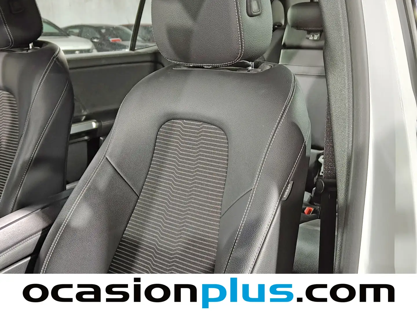 Foto Mercedes GLB Mercedes-Benz GLB GLB 220 D 4MATIC (190 CV)