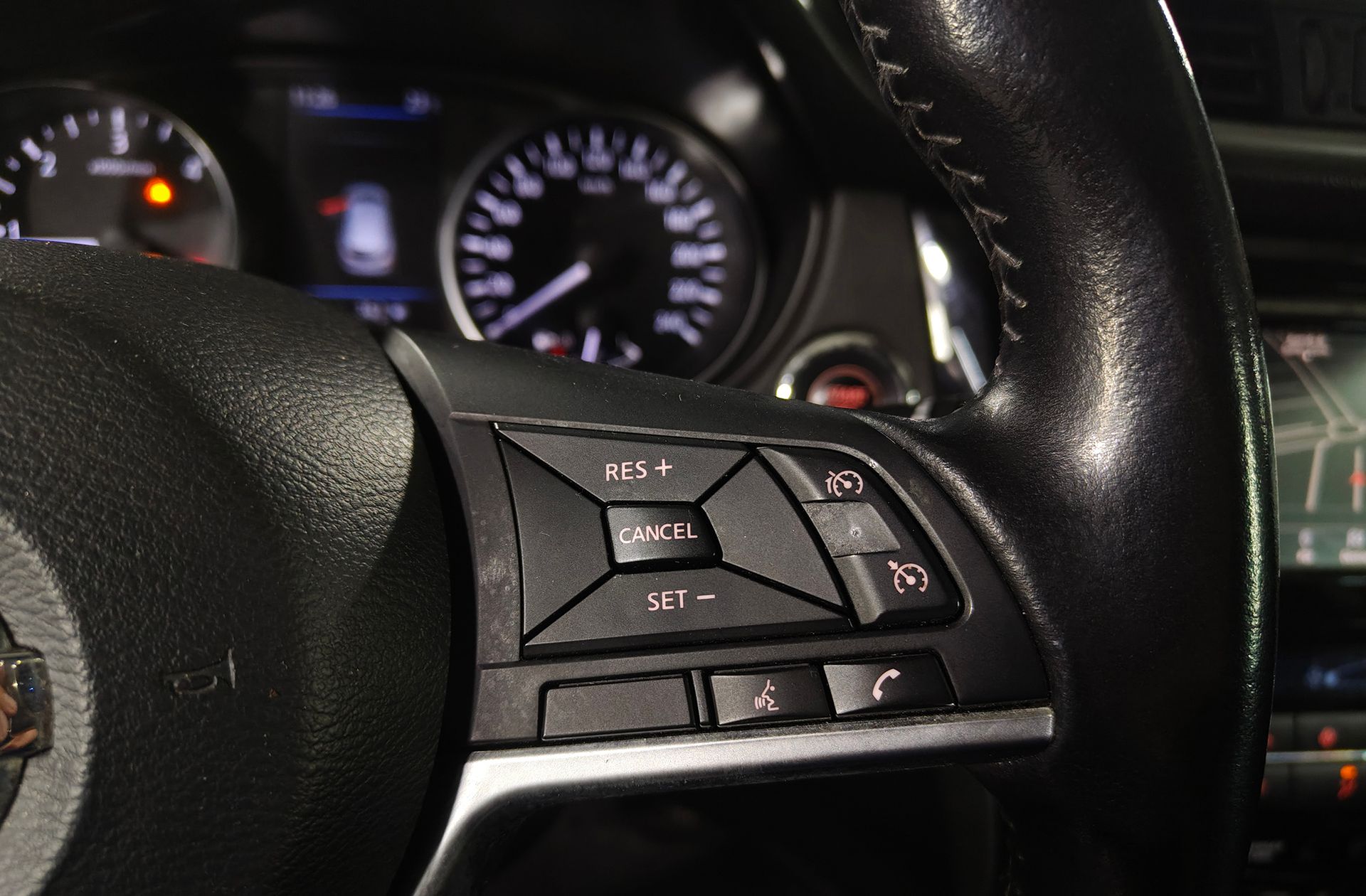 Nissan Qashqai dCi 115 N-Connecta - foto 25