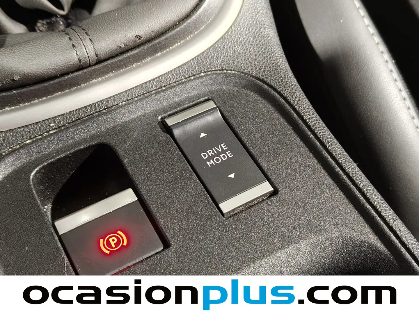 Foto Jeep Avenger Jeep Avenger 1.2 G Summit (100 CV)