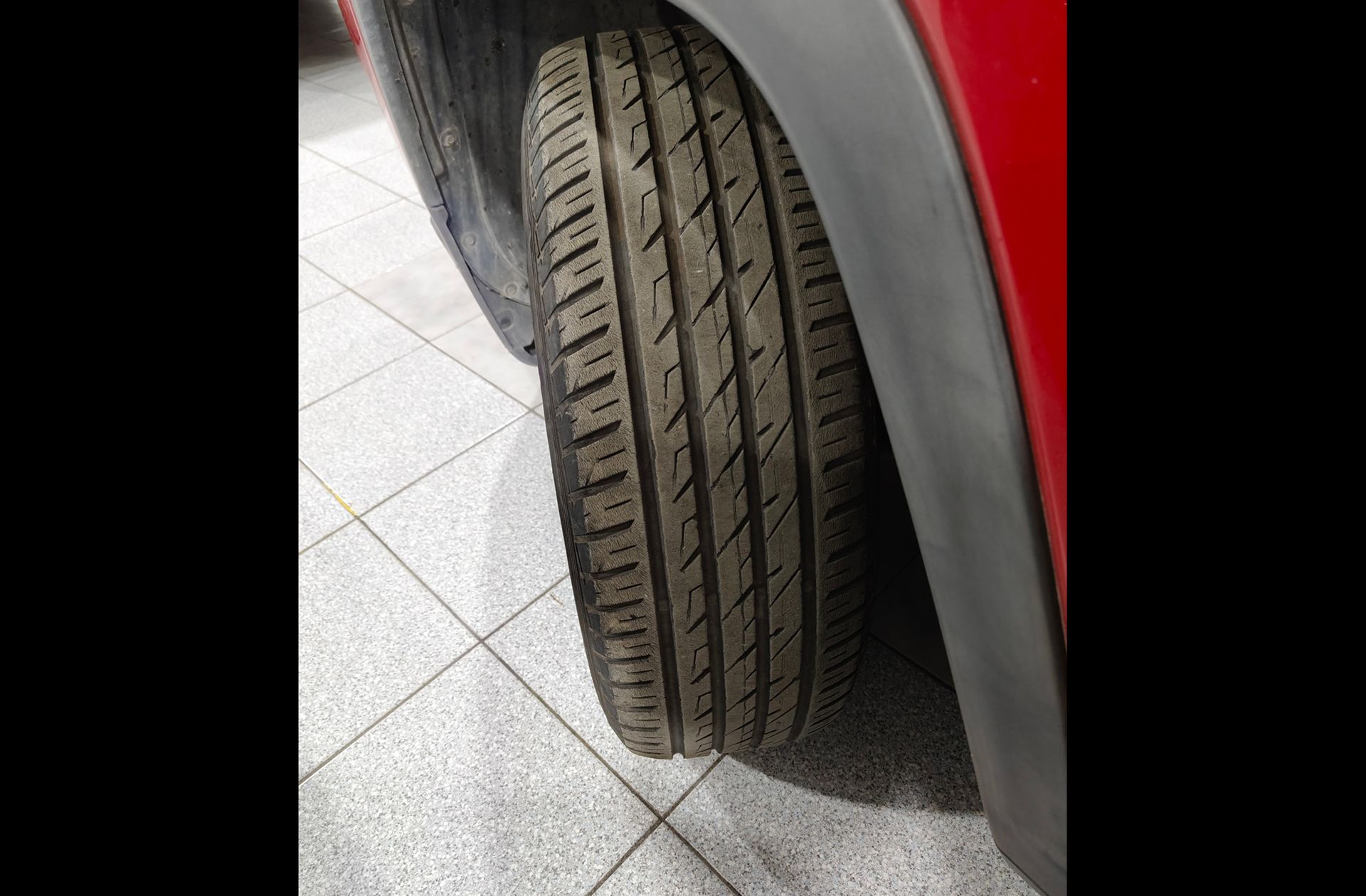 Jeep Compass 1.4 MultiAir Sport 4x2 - foto 29