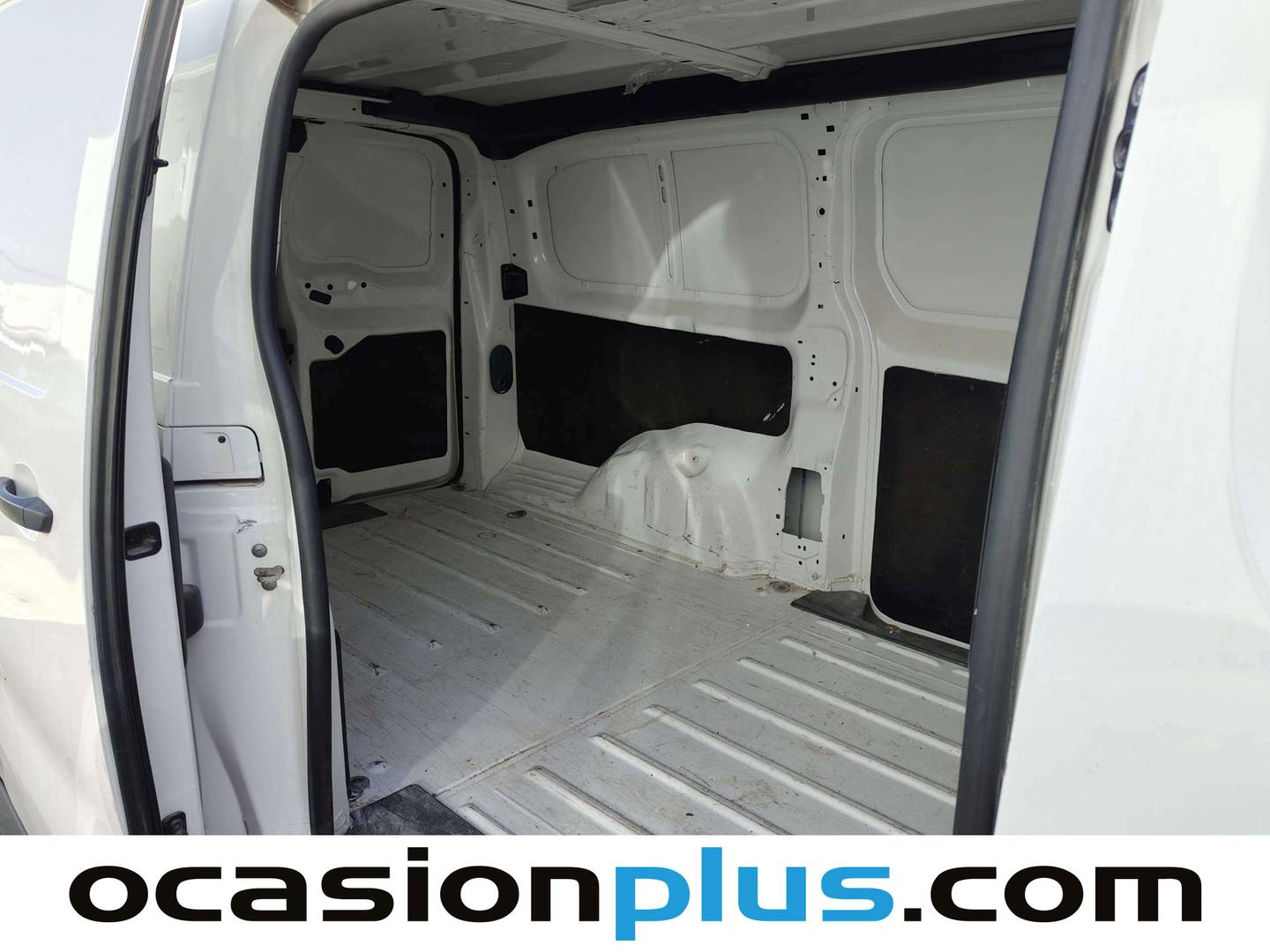 Foto asientos traseros Peugeot Expert Peugeot Expert Furgon BlueHDi 100 S&S Pro Long (102 CV)