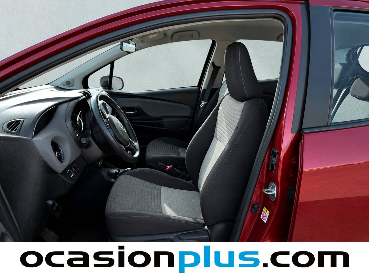 Foto asientos delanteros Toyota Yaris Toyota Yaris 100H Advance (100 CV)