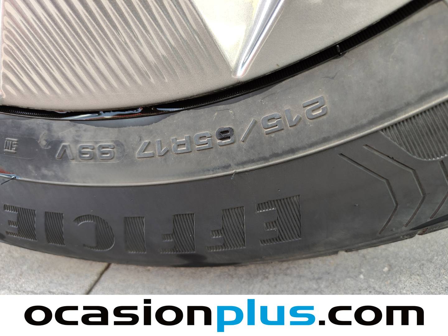 Peugeot 408 Peugeot 408 Allure Hybrid eDCS6 (145 CV) seminuevo