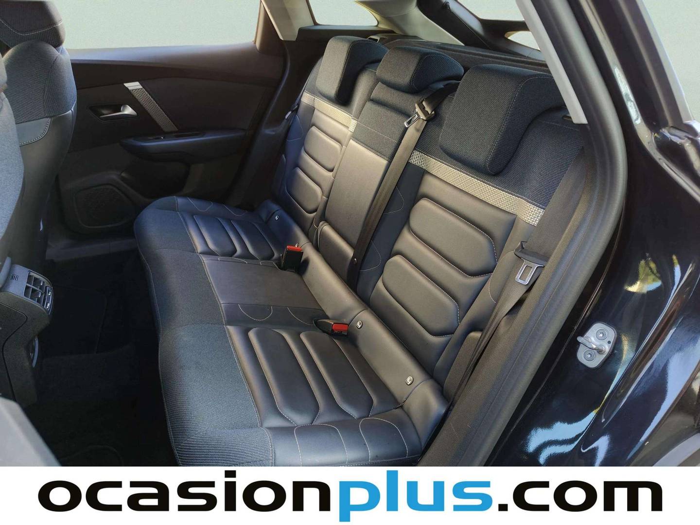 Foto asientos traseros Citroën C4 Citroën C4 PureTech 130 S&S 6v Feel Pack (130 CV)