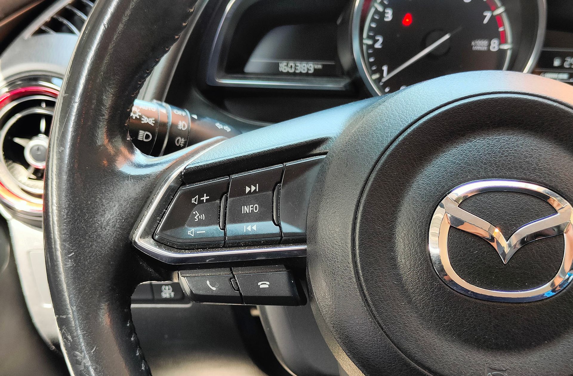 Mazda CX-3 2.0 Skyactiv GE Luxury 2WD - foto 33