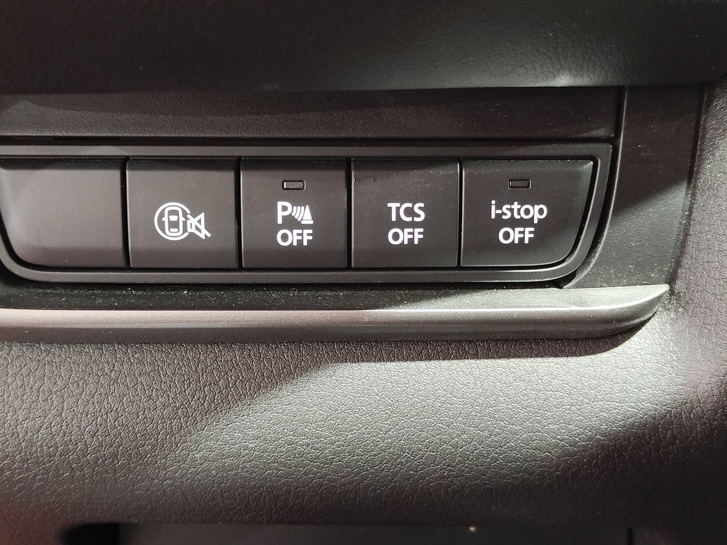 Foto Mazda CX-30 Mazda CX-30 e-SKY G MHEV Prime-line (140 CV)