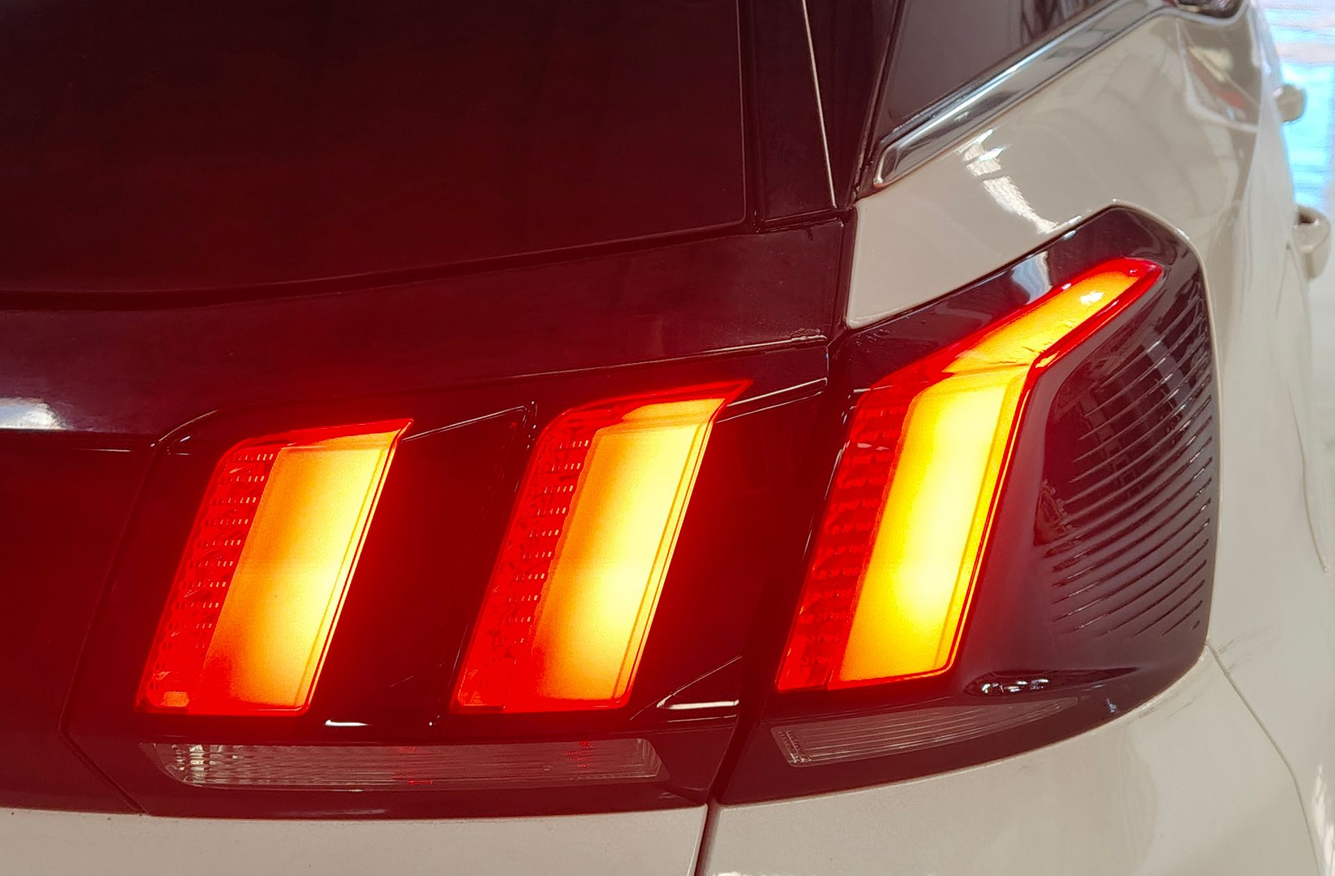 Peugeot 3008 PureTech 130 GT Line EAT8 - foto 15