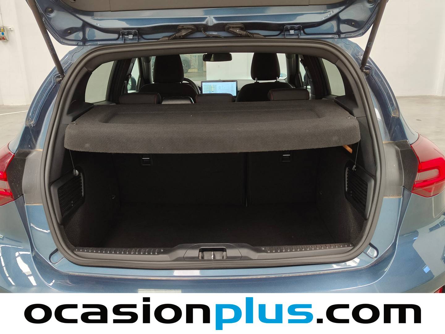 Fotos maletero Ford Focus Ford Focus 1.0 Ecoboost MHEV ST-Line (155 CV)